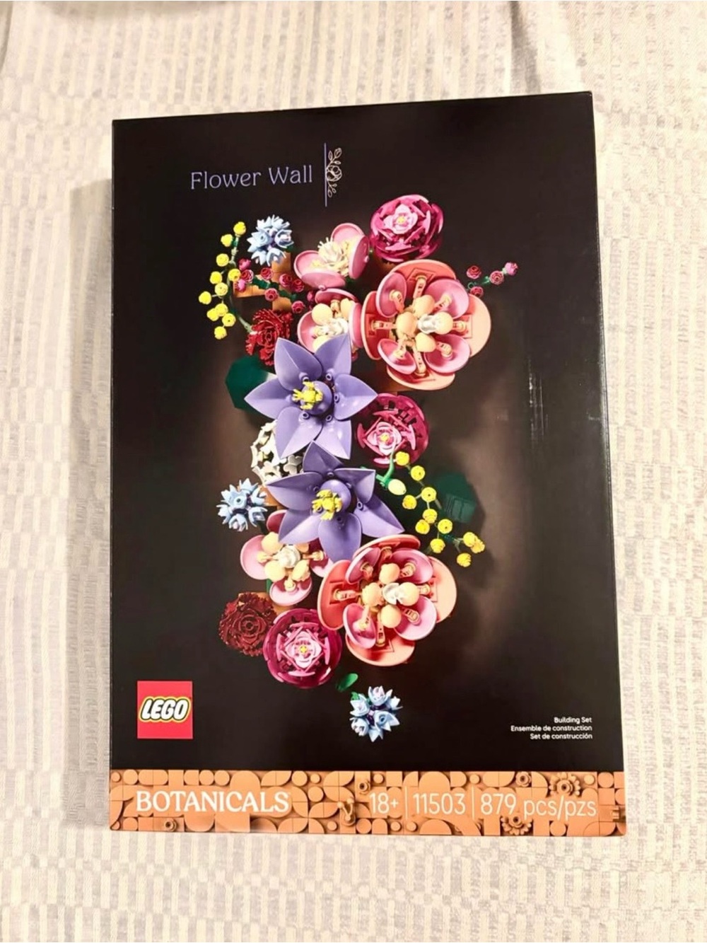 LEGO Flower Wall Botanical
Display - Multicolor 11503
879Pcs 18+